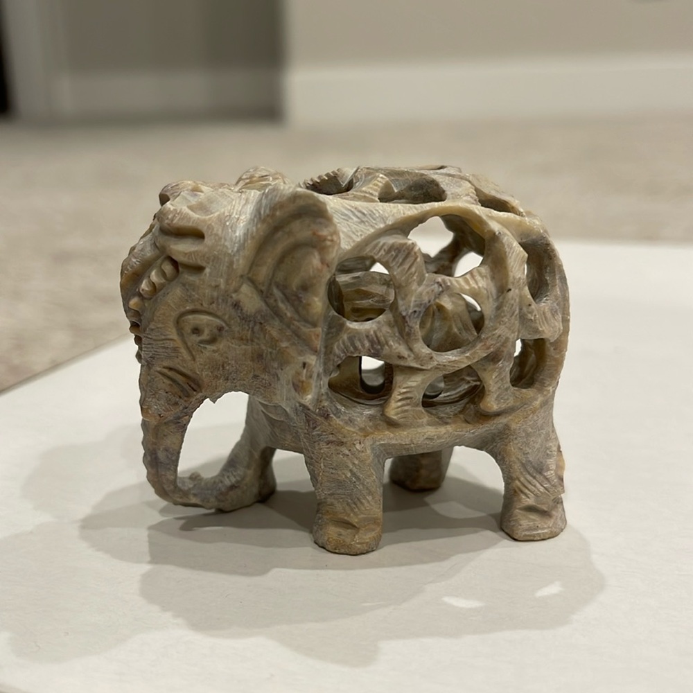 Elephant with Baby Inside Decor